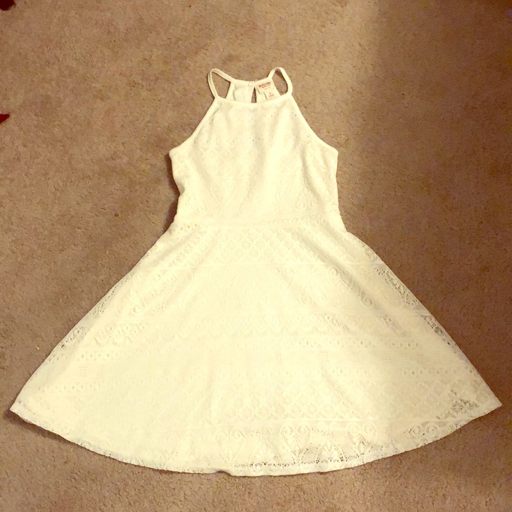 White lace dress